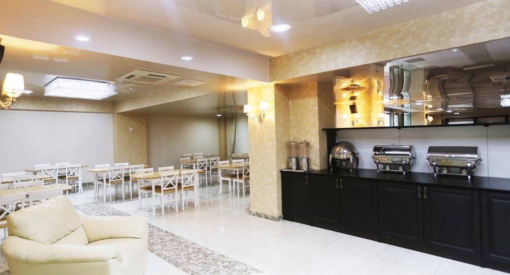 Continent Hotel Baku Exterior foto